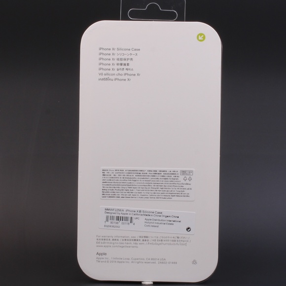 Apple Brand OEM iPhone XR Silicone Case White NEW - Picture 2 of 7